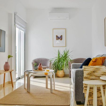 Phaedrus Living: Seaside Luxury Flat Lighthouse 67 Leilighet Paphos Eksteriør bilde