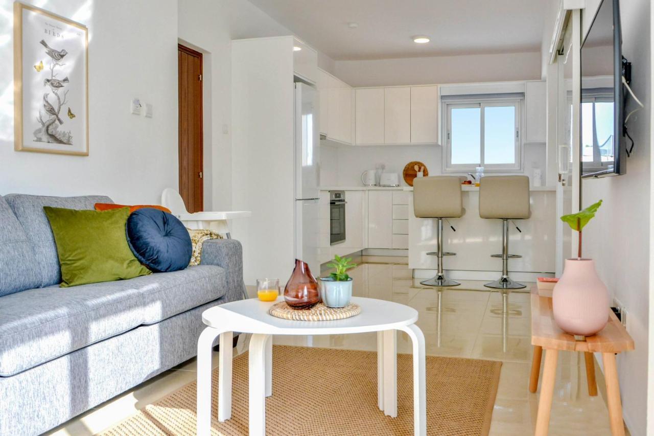Phaedrus Living: Seaside Luxury Flat Lighthouse 67 Leilighet Paphos Eksteriør bilde